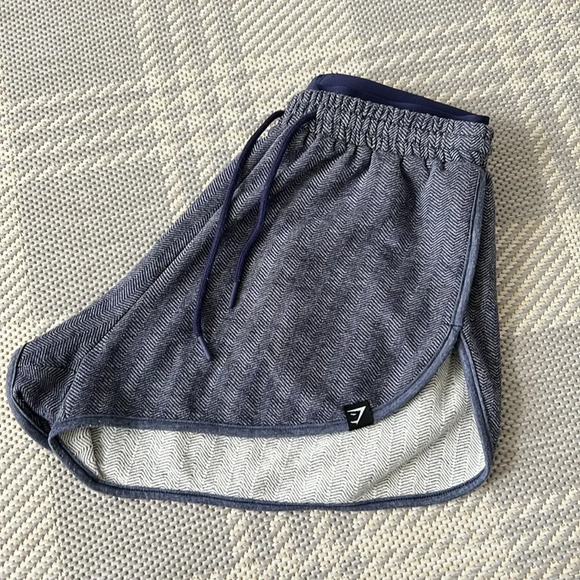 GYMSHARK | Heather Dual Band Shorts - Picture 2 of 10